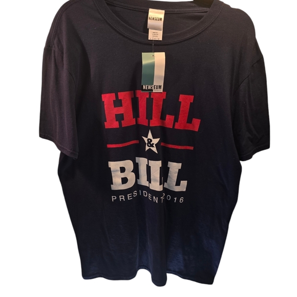 Hillary Clinton 2016 sz. Large blue campaign tshirt nwt - Picture 1 of 6